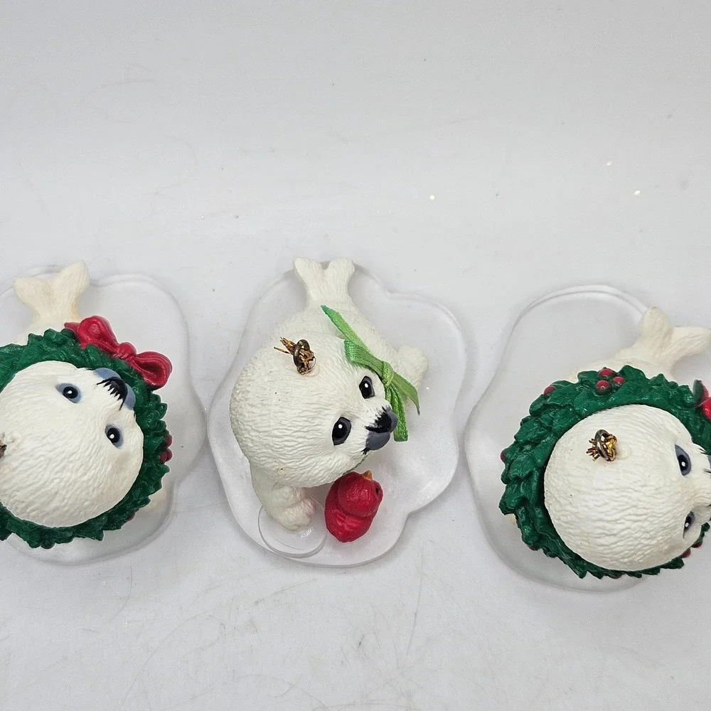 Vintage‎ Morehead Seal Christmas Ornaments Lot of 3 Wreath Bird Acrylic Base